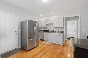 42 Windsor St, Worcester, MA 01605 - Photo 5
