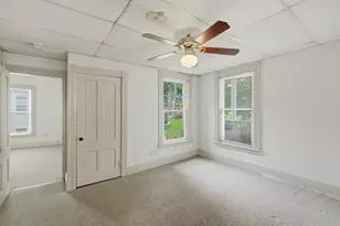 56 Paine St, Worcester, MA 01605 - Photo 9