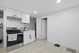 54 Shelby St, Worcester, MA 01605 - Photo 3