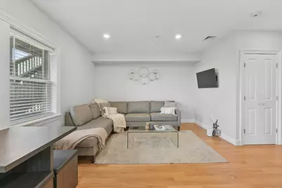214-216 E Eagle St #5, Boston, MA 02128 - Photo 7