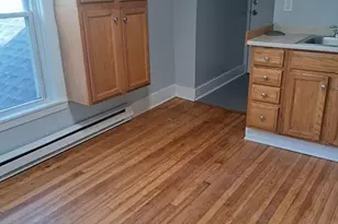 24 Hampden St, Worcester, MA 01609 - Photo 9