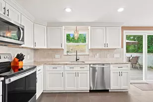 15 Burdett Rd, Lynn, MA 01904 - Photo 7
