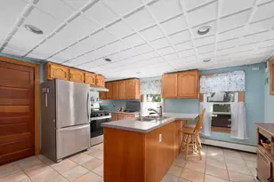 37-39 Remington St, Warwick, RI 02888 - Photo 17