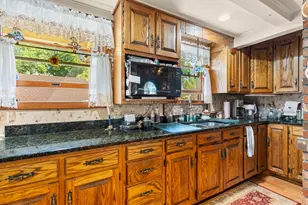 14 Naylor Ave, Chelmsford, MA 01863 - Photo 9