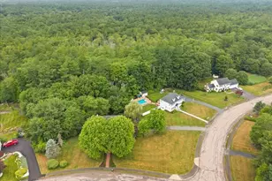 130 Deer Hollow Trail, Raynham, MA 02767 - Photo 5
