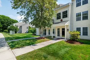 7 Thoreau Ct, Natick, MA 01760 - Photo 17