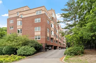 1 Watermill Pl, Arlington, MA 02476 - Photo 35
