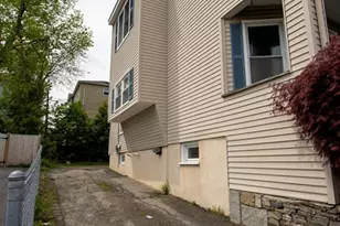 86 Pilgrim Ave, Worcester, MA 01604 - Photo 3