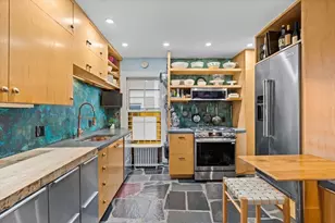 10 Dewolf St, Boston, MA 02125 - Photo 9