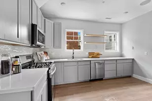 71 Ruthven St, Boston, MA 02121 - Photo 3