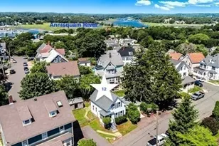 12 Lookout St, Gloucester, MA 01930 - Photo 3