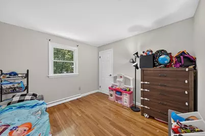 1121 Washington St, Whitman, MA 02382 - Photo 11