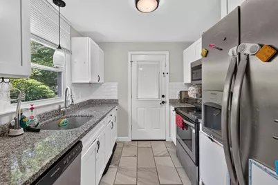 1121 Washington St, Whitman, MA 02382 - Photo 5