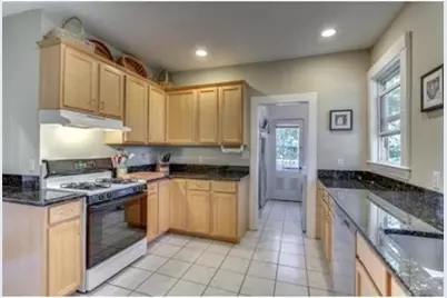 19 Eliot Crescent #3, Brookline, MA 02467 - Photo 9