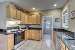 19 Eliot Crescent, Brookline, MA 02467 - Photo 9