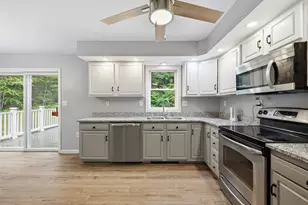 570 Woodland Way, Russell, MA 01071 - Photo 7