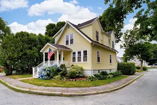 22 Prince St, Marblehead, MA 01945 - Photo 3