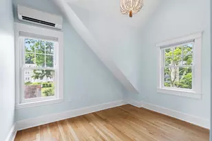 22 Prince St, Marblehead, MA 01945 - Photo 25