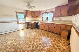 68 Wheelock Ave, Millbury, MA 01527 - Photo 5