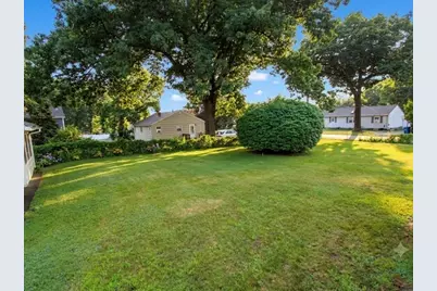 68 Wheelock Ave, Millbury, MA 01527 - Photo 11