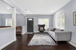 22 Cedar St, Wellesley, MA 02482 - Photo 3