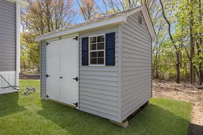460 Collins Street #6, Attleboro, MA 02703 - Photo 37
