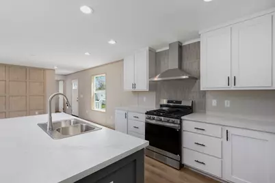 460 Collins Street #6, Attleboro, MA 02703 - Photo 11