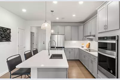 5 Peters Farm Way #302, Westborough, MA 01581 - Photo 3