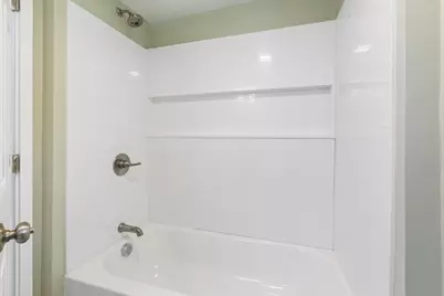 14-16 Bartlett Ave #16, Haverhill, MA 01830 - Photo 9