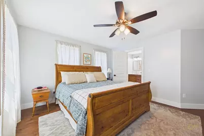 351 County Rd, Rochester, MA 02770 - Photo 17
