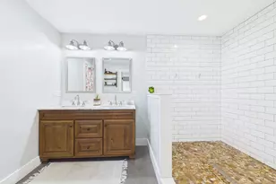 351 County Rd, Rochester, MA 02770 - Photo 19