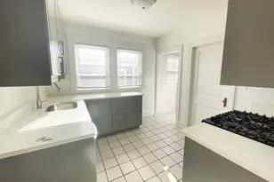 31-33 Melbourne St, Boston, MA 02124 - Photo 3