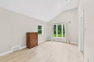 350 Main Rd, Montgomery, MA 01085 - Photo 11