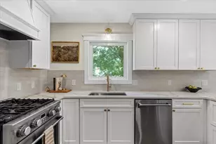 155 Quincy Ave, Marshfield, MA 02050 - Photo 9