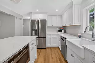10 Lillian Dr, North Reading, MA 01864 - Photo 9