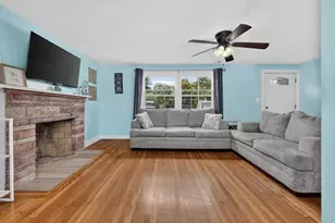 15 Russell Rd, Whitman, MA 02382 - Photo 7