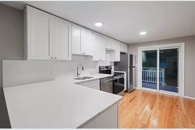 9 Debra Ln #1, Bellingham, MA 02019 - Photo 7