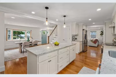 79 Grove St, Winchester, MA 01890 - Photo 5