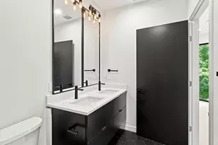22 High St, Boston, MA 02122 - Photo 19