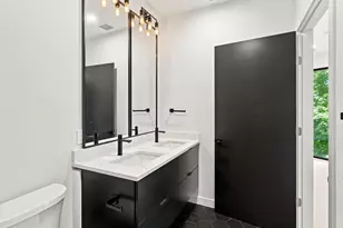 22 High St, Boston, MA 02122 - Photo 19