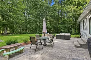 30 Sylvan Cir, Belchertown, MA 01007 - Photo 9