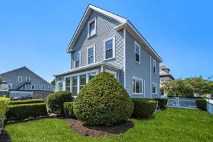 45 Henshaw St, Boston, MA 02135 - Photo 33