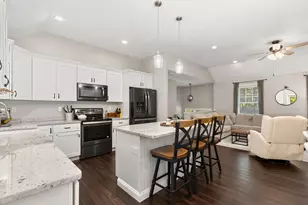 45 Folly Mill Rd, Salisbury, MA 01952 - Photo 3