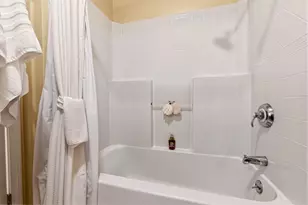 1001 Alyssa Dr, Groveland, MA 01834 - Photo 23