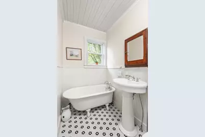 18 Shears St, Wrentham, MA 02093 - Photo 9