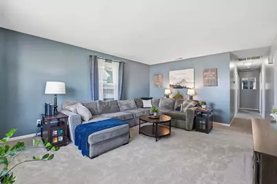 35 Beaumont Ave, Chicopee, MA 01013 - Photo 9