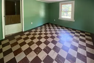 6 Oak Dr, Oxford, MA 01540 - Photo 9