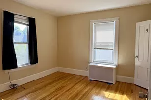 31 Stoneland Rd, Worcester, MA 01603 - Photo 9
