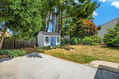 1855 Parker St, Springfield, MA 01128 - Photo 17