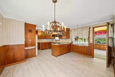 1855 Parker St, Springfield, MA 01128 - Photo 5